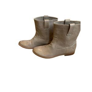 Frye leather taupe Annie booties
